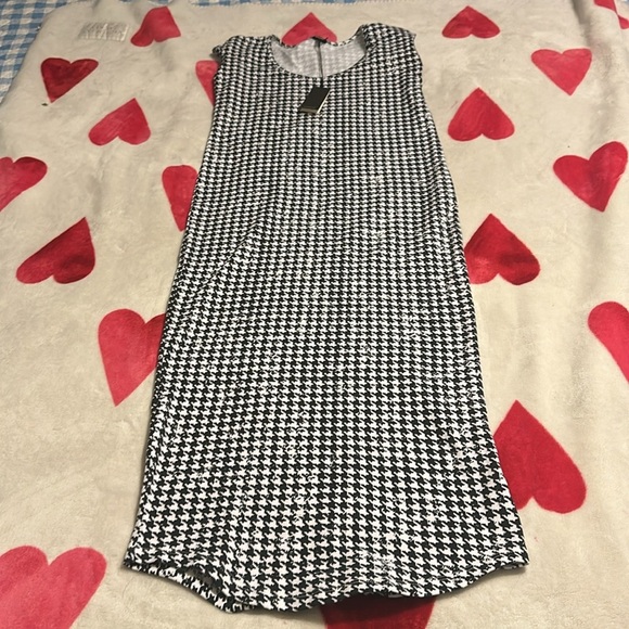 Monrow Black White Houndstooth Jersey Midi Dress NWT - Picture 4 of 10